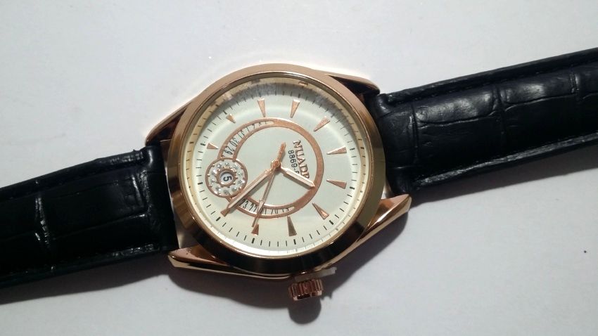Wrist Watch for Men with Date - Golden