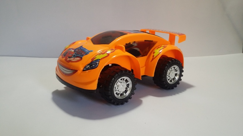 Colorful Desert Sports Car Toy with Large Tyres