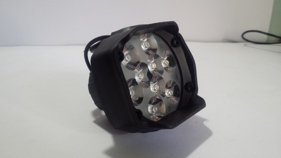 Single Bright 9 LED Light - For Motorcycles & Cars