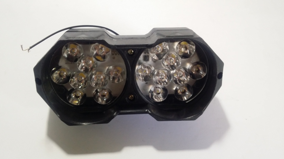 18 LED Fog / Head Light - For Cars and Motorcycles