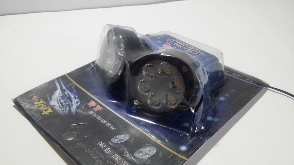 Pack of 2 Bright 6 LED Lights - For Motorcycles & Cars