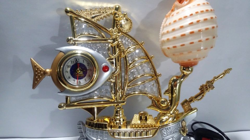 Fish Style Golden Alarm Clock Plus Lamp