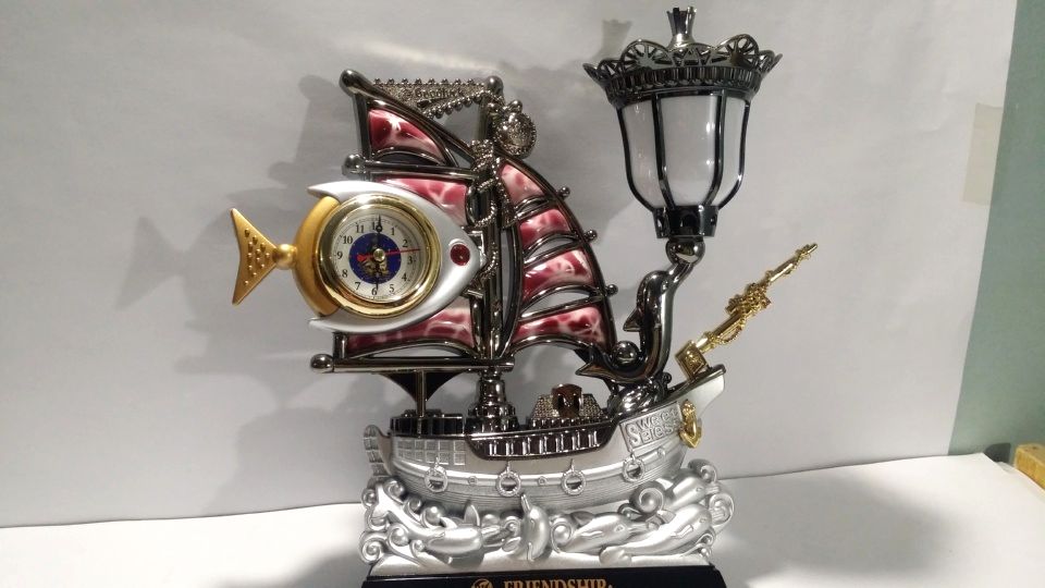 Fish Style Purple Alarm Clock Plus Lamp