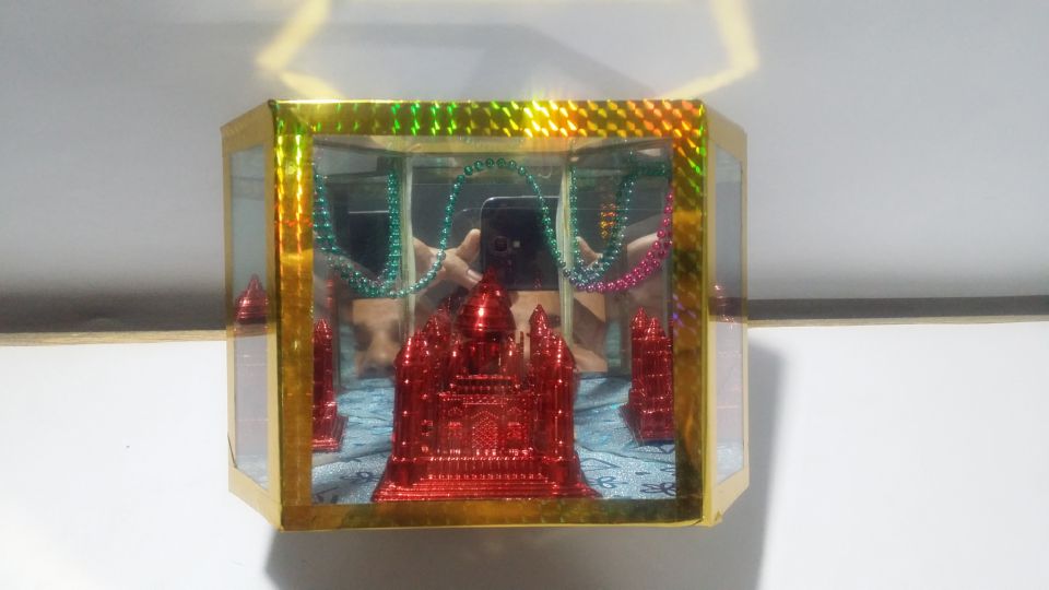 Cute Taj Mahal Decoration Item - Multi-View