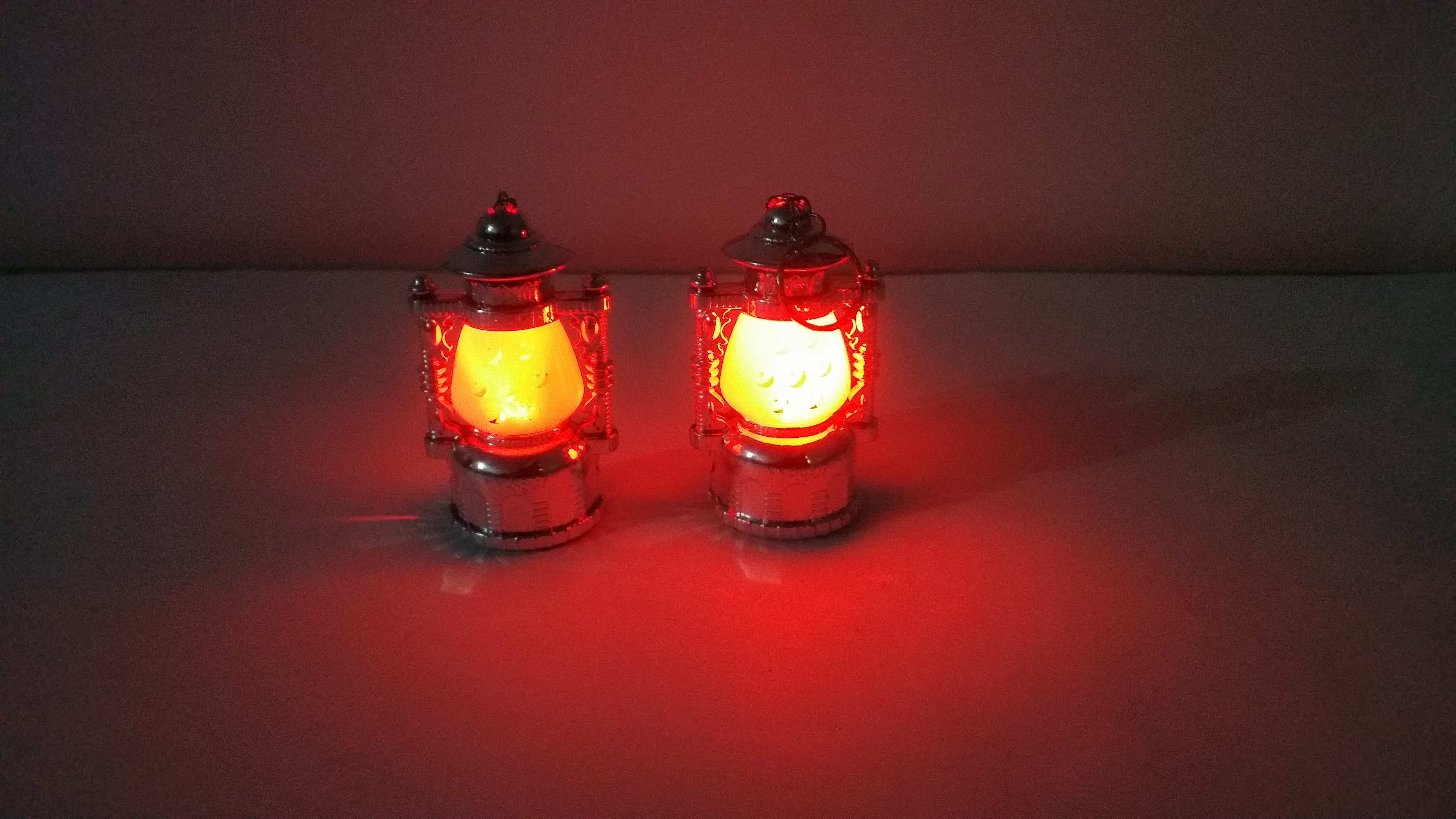 Cute Mini Latern Bulbs with Red Light - 2 Pieces
