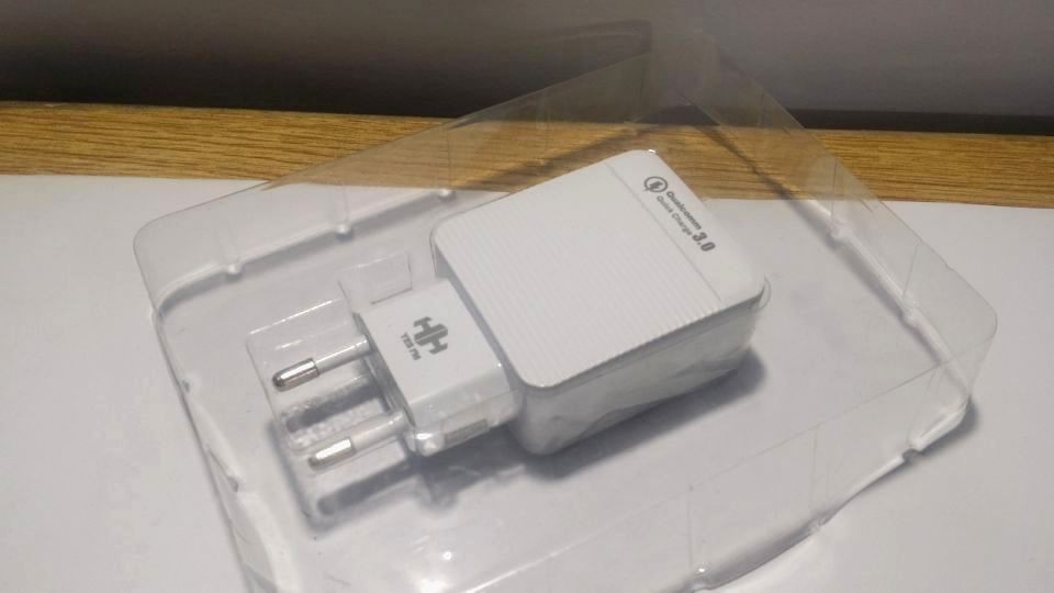 Qualcomm Quick Charge 3.0 - Fast Charger