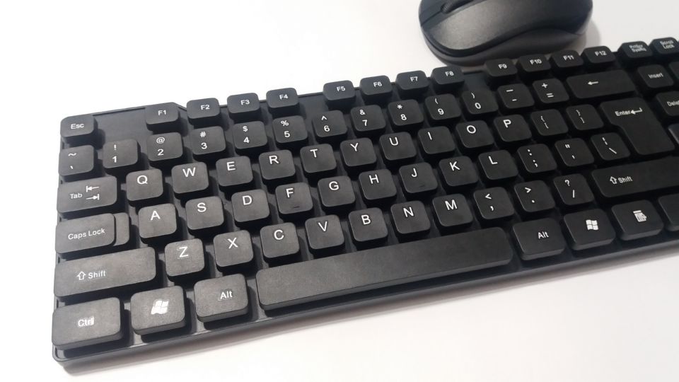 Stylish Banda W500 Wireless Keyboard & Mouse