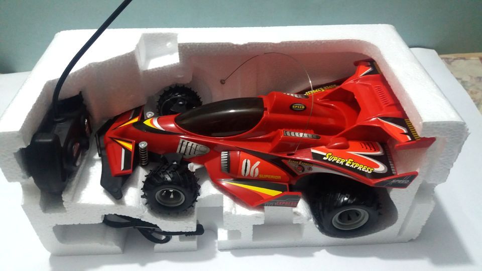 Formula 1 Style Sports Car Toy with Shocks (Chargeable)