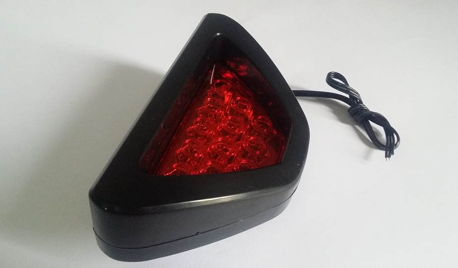 Universal Triangular Brake Light - Red Style - 3 Wires
