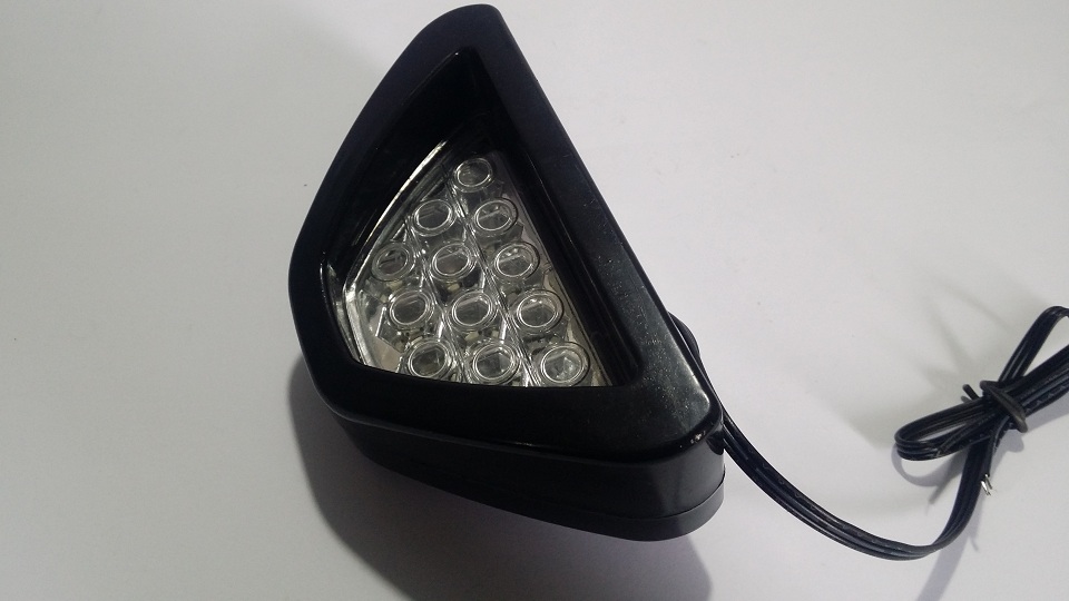 Universal Triangular Brake Light - White Style - 3 Wires