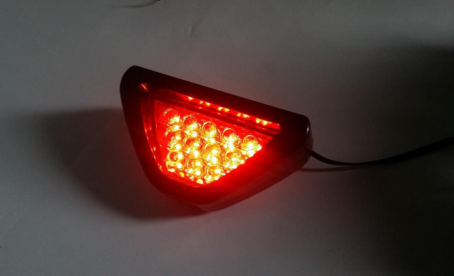 Universal Triangular Brake Light - White Style - 3 Wires