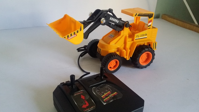 Remote Control (RC) Beautiful Toy Crane for Kids