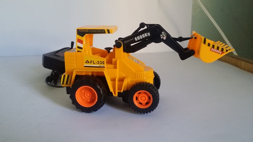 Remote Control (RC) Beautiful Toy Crane for Kids