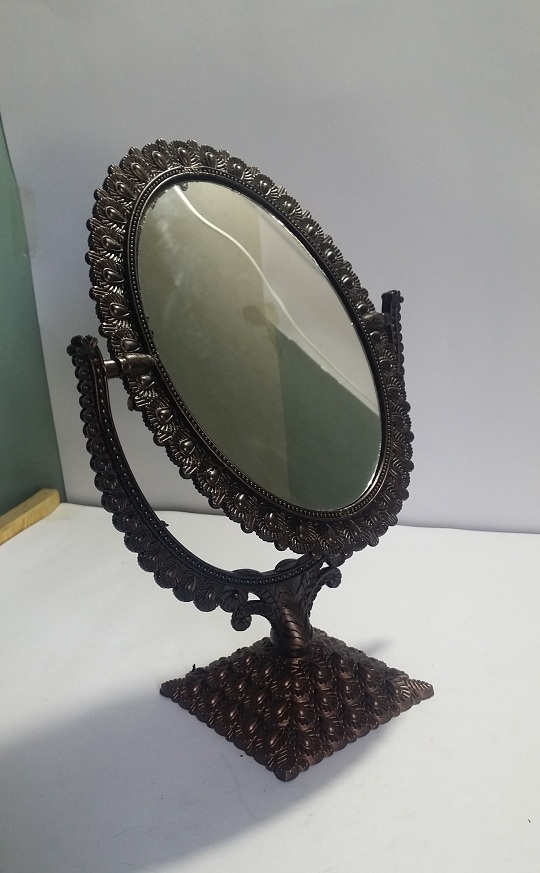 Beautiful Decorative Adjustable Table Mirror