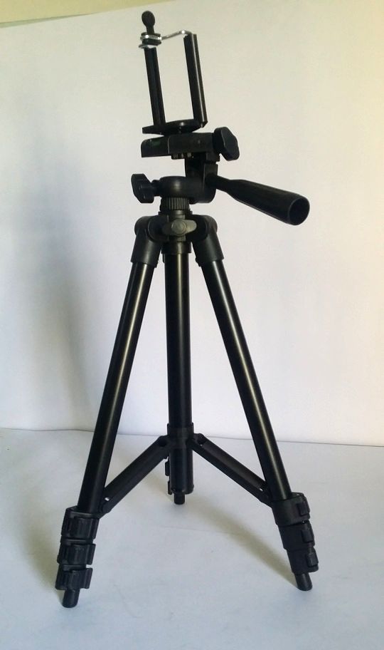 Adjustable Tripod for Camera & Mobile Phone - Black