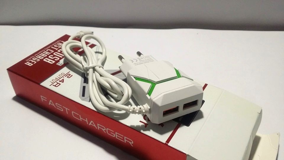 2 USB Plus 1 Cable 2.4A Mobile Charger - Type 1