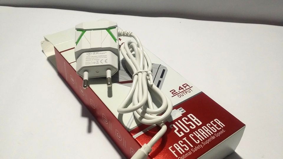 2 USB Plus 1 Cable 2.4A Mobile Charger - Type 1